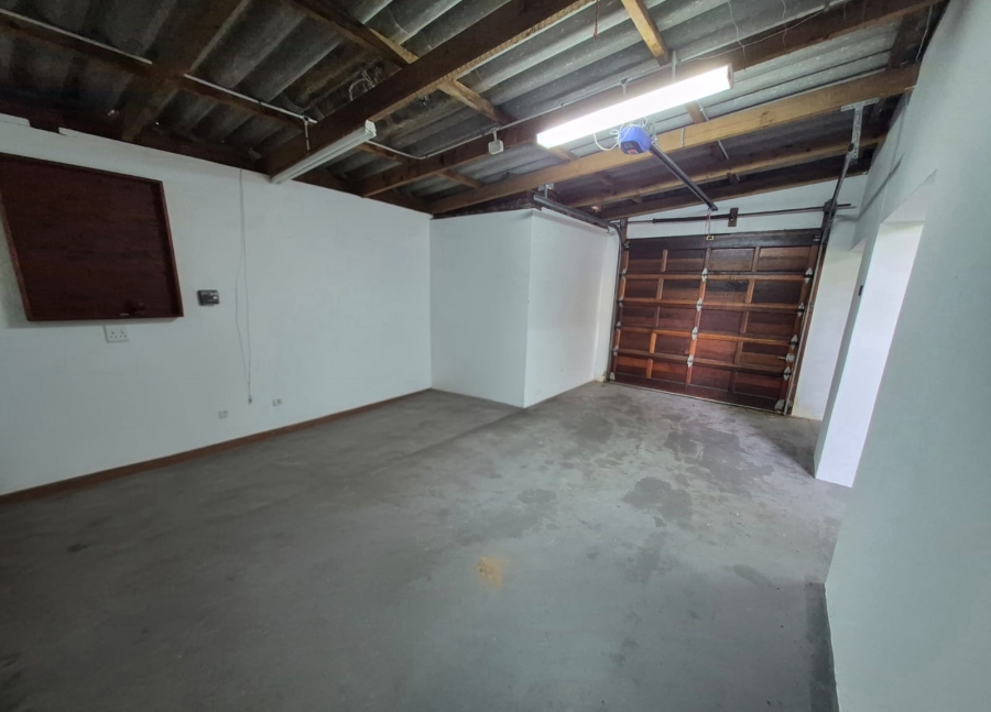 5 Bedroom Property for Sale in Bayview Western Cape